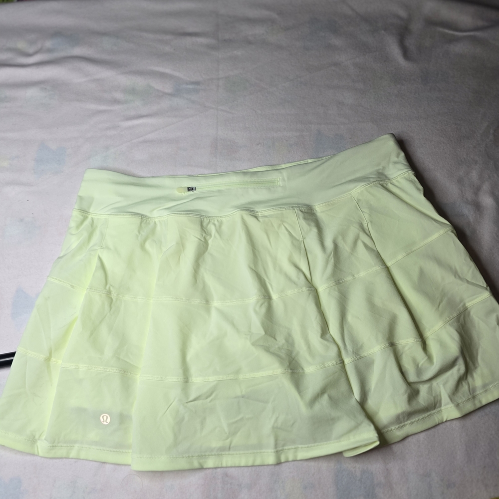lululemon athletica Light Lime Circle Skirt - Picture 2 of 10